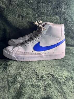 Women’s Nike Blazer Mid '77 Vintage White/Game Royal Sneakers